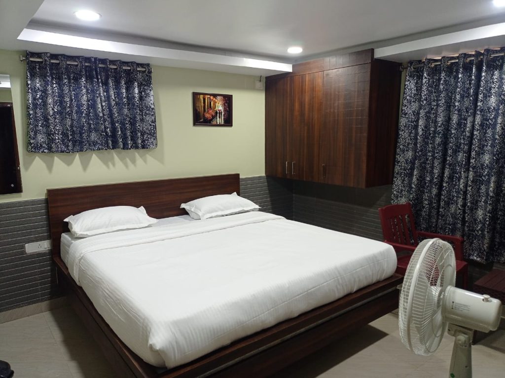 hotel room in patia
